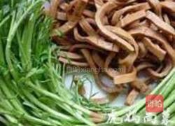 芦蒿香干的做法图解1