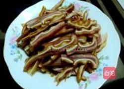 凉拌猪耳的做法图解1