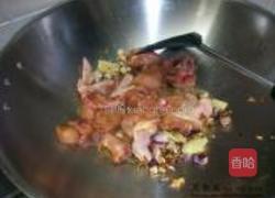 葱段炒沙茶鸡块的做法图解5