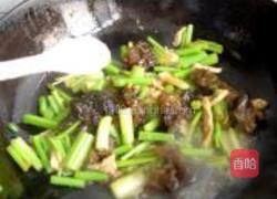 芹菜炒肉丝的做法图解9