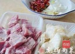猴头排骨的做法图解1