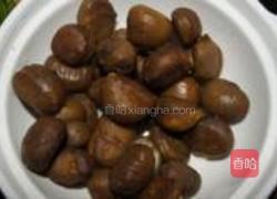 芹菜炒栗子的做法图解2