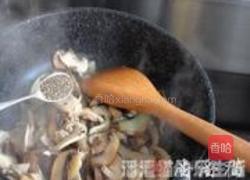 迷迭香黑椒炒杂菌的做法图解11
