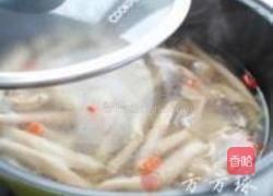 菌菇牛髓汤的做法图解3