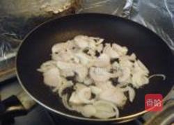 金枪鱼宽面的做法图解4