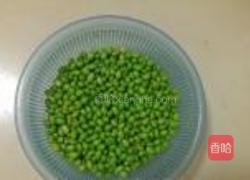 青豆鲜肉水饺的做法图解1