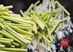蒜苔炒牛肚的做法图解3
