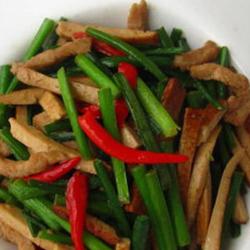 韭菜花炒干丝的做法[图]