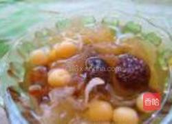 银耳莲子红枣汤的做法图解6
