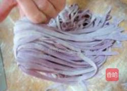 手擀紫薯面的做法图解13