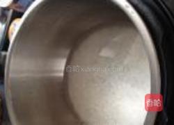 虾仁鸽子粥的做法图解2