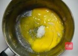 香草牛奶冰激凌的做法图解3