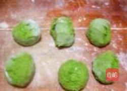 菠菜芝麻小饼的做法图解4
