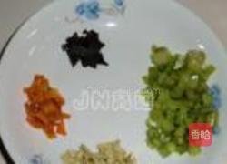 杂蔬炒米饭的做法图解1