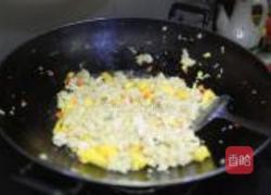 菠萝鸡炒饭的做法图解10