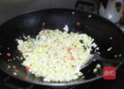 菠萝鸡炒饭的做法图解9
