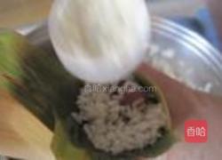 咸肉花生粽的做法图解10