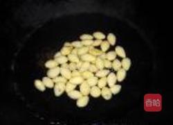 豌豆腊味焖糯饭的做法图解3
