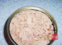 金枪鱼饭团的做法图解3