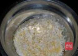 南瓜奶酪小米粥的做法图解2
