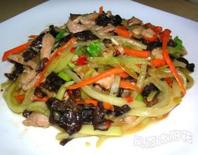 鱼香肉丝的做法图解 MjgweDIyMA