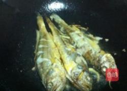 萝卜丝小黄鱼的做法图解2