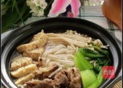金针菇冻豆腐肥牛锅的做法图解5