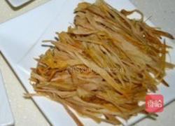 黄花菜白菜卷的做法图解1
