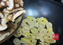 香菇烩竹笋的做法图解7