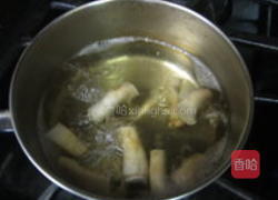 香菇烩竹笋的做法图解1