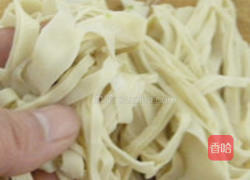 香菜拌百叶的做法图解3