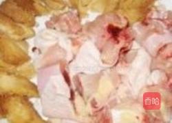 猴头炖鸡腿的做法图解3