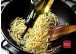 韭菜花竹笋炒肉丝的做法图解1