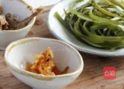 海带煮小鱼干的做法图解1
