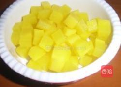 萝卜干拌豌豆的做法图解1