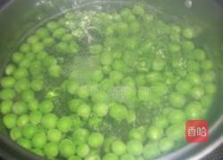 萝卜干拌豌豆的做法图解3
