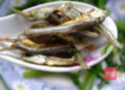 黑豆黑芝麻小鱼干凉拌菠菜的做法图解3