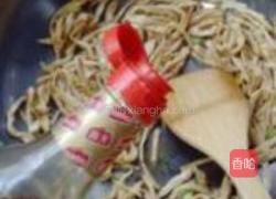 黄花菜炒鸡肉丝的做法图解10