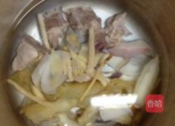 花胶响锣海底椰美容汤（两人份）的做法图解4