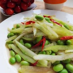 西瓜皮的功效与作用及食用方法_西瓜皮的营养