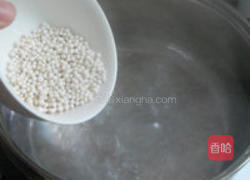 西瓜炼乳西米露的做法图解2