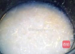 红萝卜痩肉粥的做法图解1