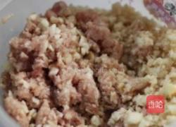 荸荠馅肉饼的做法图解4