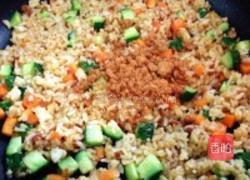 黄金肉松炒饭的做法图解4