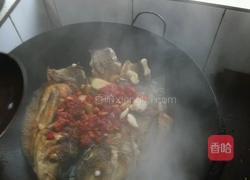 胖头鱼煮萝卜的做法图解3