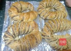 豆沙卷面包的做法图解8