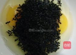 黑蚂蚁炒鸡蛋的做法图解2