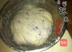 自制玫瑰花卷的做法图解3