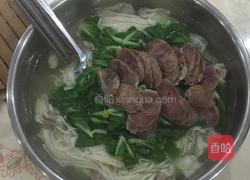 青菜香肠馄饨面的做法图解4