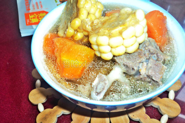 排骨汤的家常做法玉米胡萝卜排骨 NjAwX2MyXzQwMA